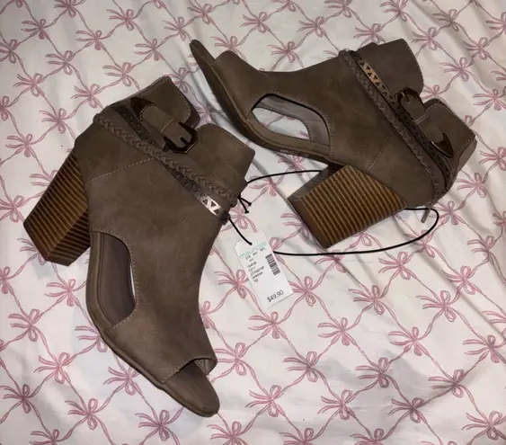 Maurice's  Brown Women's Oped Toe Heel Boots size 10 - Image 1