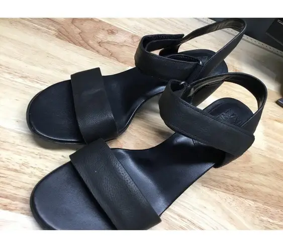 Naturalizer Nxtgen-Trace Dress Strappy Sandal Women's 8 Black Leather Open Toe