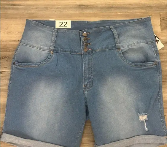Always Friday Women's Blue Denim Shorts NWT Size 22 rise is 12