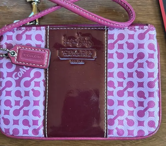 Coach  Vintage Wristlet