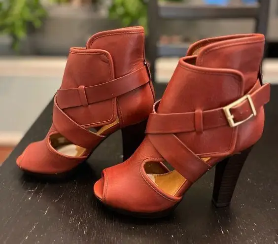 Kelsi Dagger  Marcelle Cognac Leather Ankle
Bootie Buckle Strap Open Toe 6.5 US