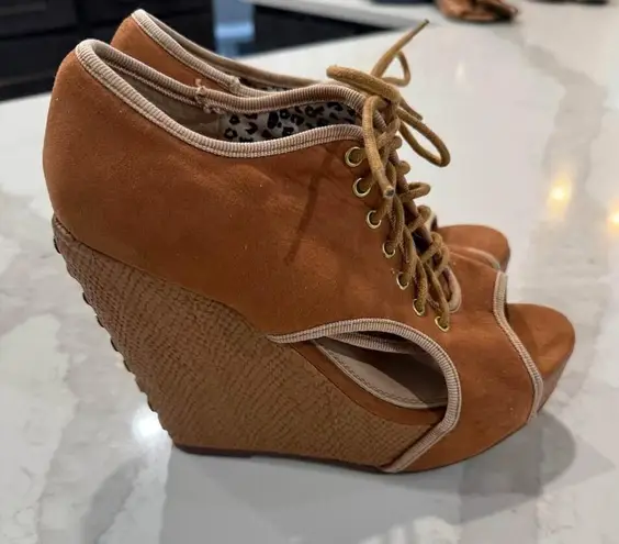 Modern Rush Senja Faux Suede Platform Laceup Wedge Heel Womens7.5 Tan Sandal y2k Size 7.5