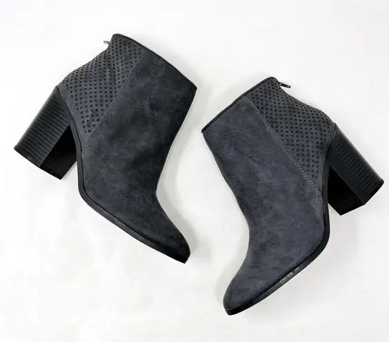 American Eagle [] Gray Faux Suede Perforated Chunky Heel Ankle Boots NWT Size 9.5