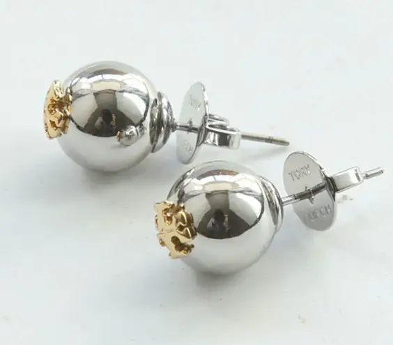 Tory Burch Essential Stud Earring