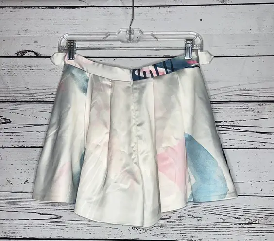 Delphine Size 4 Abstract Watercolor Print Pleated Satin Shorts w/ Pockets