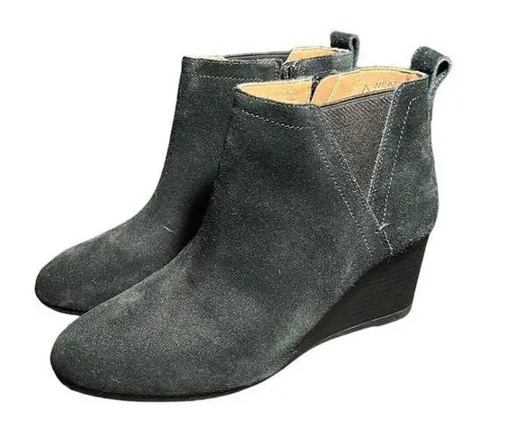 Vionic ‎ Women's Paloma Boot Size 7 Wedge Bootie Black Suede Side Zip Waterproof