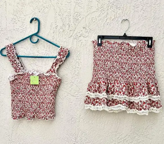 NWOT Moodie Smocked Ruffle Crop Top & Floral Mini Skirt Set Red Women's Size XS