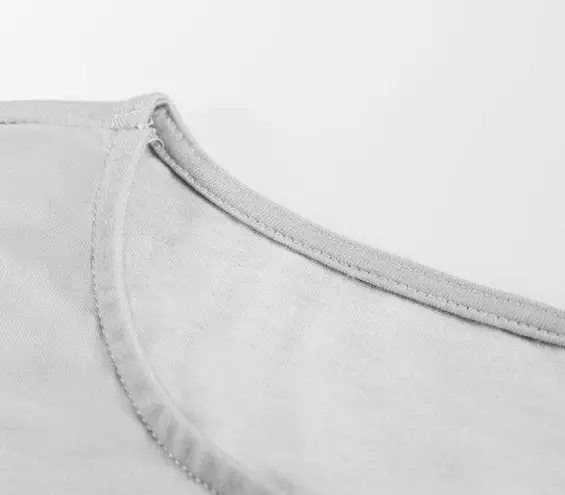 WHITE FLORAL STRIPED PRINT LONG SLEEVE TOP Size undefined