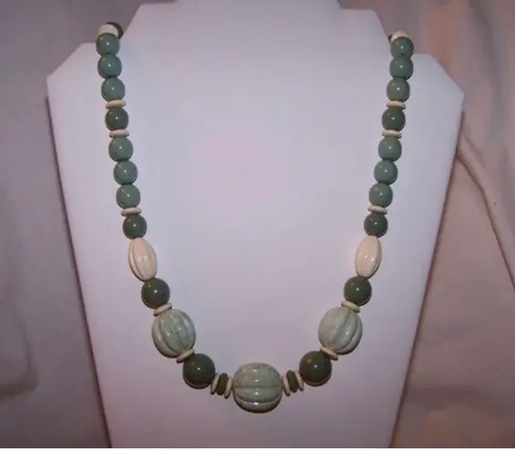 Amazing Vintage Beaded Necklace W Green & Cream Awesome Beads
