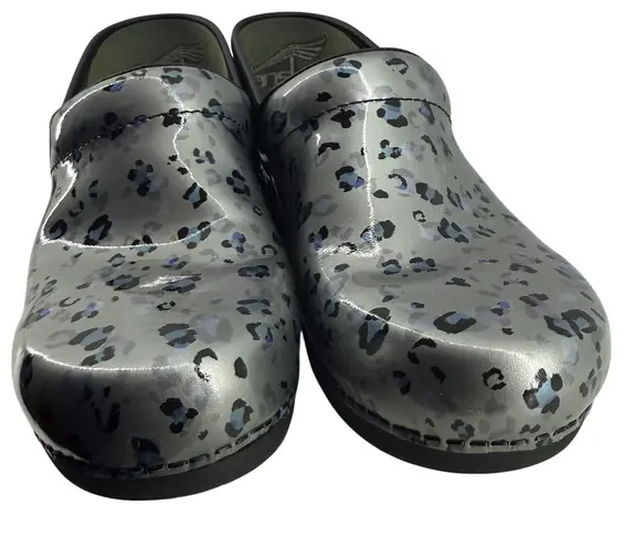 Dansko Women's XP 2.0 Grey Leopard Patent Leather Nursing Clogs