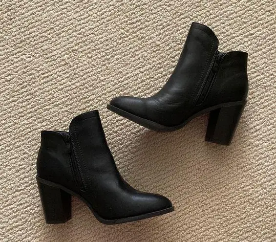 Top Moda NEW High Heeled Booties Shoes Ankle Boots Zip Women’s Size 8.5 NWOB