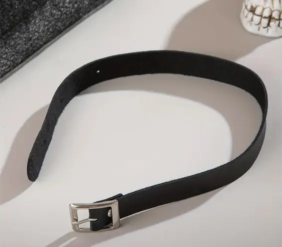 Black Faux Leather Goth Choker Necklace with Y2k Punk Buckle