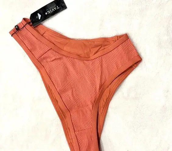 NWT Tavik Jayden Full Swim Bottom Textured Amalfi in Camellia