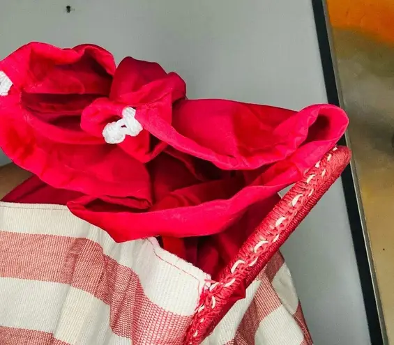 CRABTREE & EVELYN Red White Striped Wrapped Circular Handles Beach Tote Hand Bag