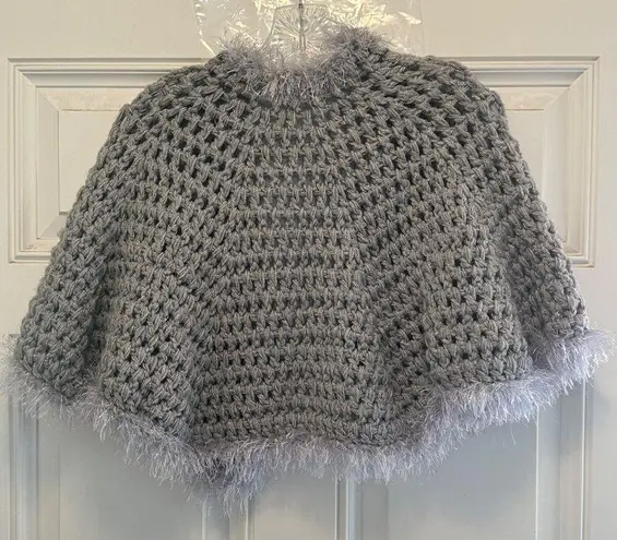 Handmade Women Chunky Crocheted Shrug Faux Fur Trim Grey One Size Gray