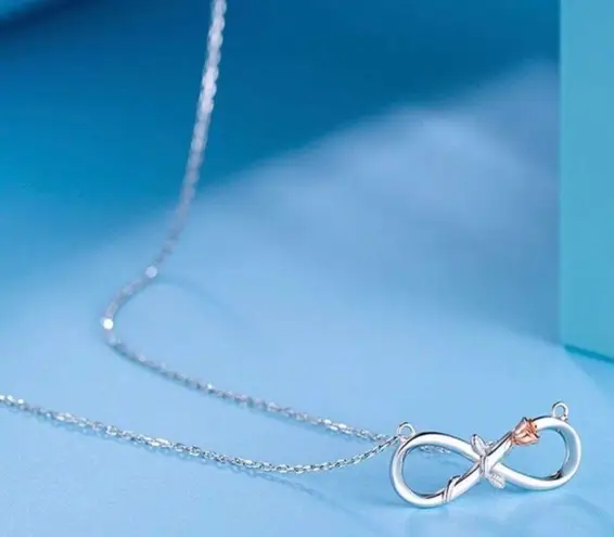 S925 Sterling Silver / Rose Gold Dainty Infinity Rose Flower Shaped Pendant Necklace