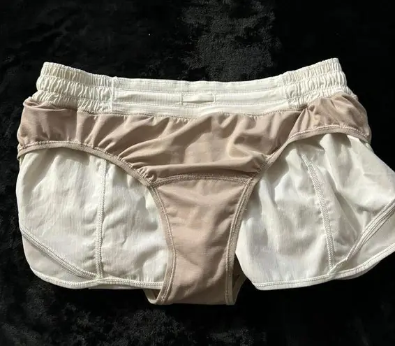 Lululemon  Women's Speed Up Lined Short Active Ivory Size 10