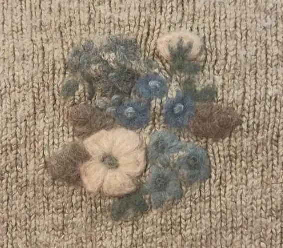 Vintage Tulchan Beige Floral Knit Cropped Silk Angora Sweater Medium Tan