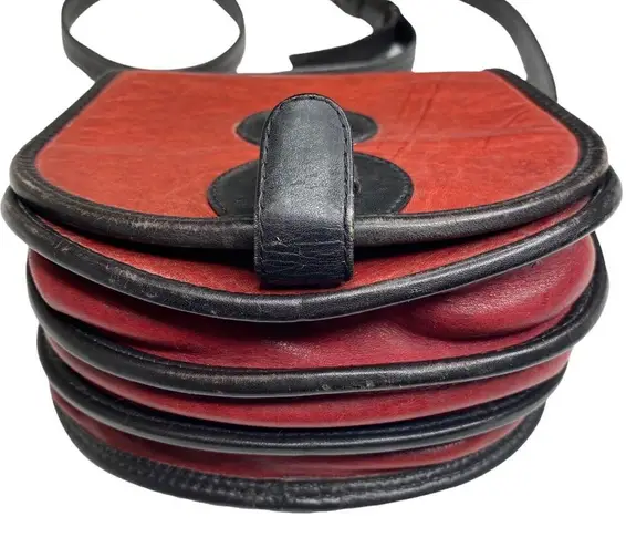 Vintage: Boots ‘n Bags ❁ Accordion Mini Crossbody Saddle Bag ❁ Brick Red Leather