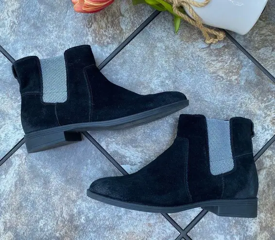 Vionic Alana Chelsea Black Suede Comfort Boot with Arch Support Size 8