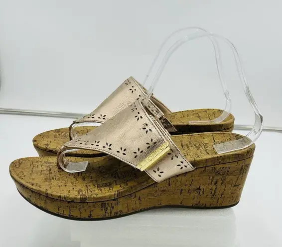 Vionic Anitra Sandals Women Size 9 Rose Gold Cork Wedge Thong Orthaheel