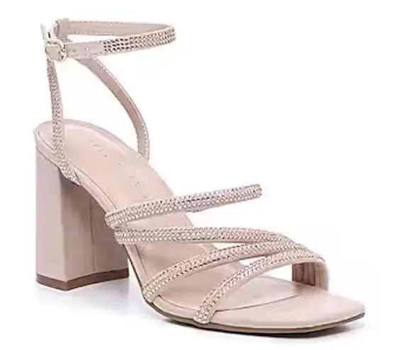 Kelly & Katie Cadene Sandal