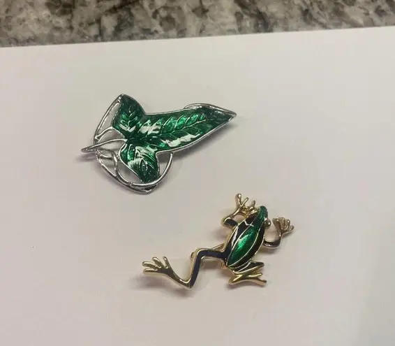 Lot Of 2 Metal / Enamel Brooch Pins