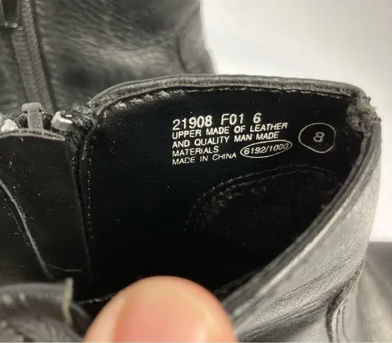 Thom McAn leather Y2K boots size 8