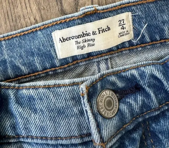 Abercrombie & Fitch  Curve Love High Rise Skinny Light Wash Distressed Jeans