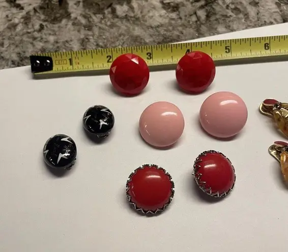Lot of 5 Vintage /Modern Costume Earrings Clip On Screw On Pink Red Black Etc
