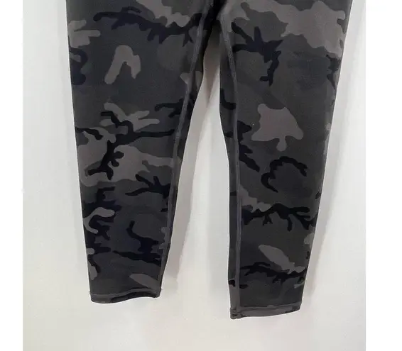 Zyia Forest Camo Luxe Hi-rise Capri 20" Size 4