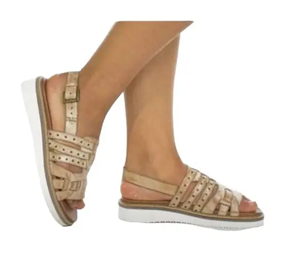 NEW Beds Stu ROAN Crest Sandals Wedge Distressed Leather Pecan Womens Size 7 Tan