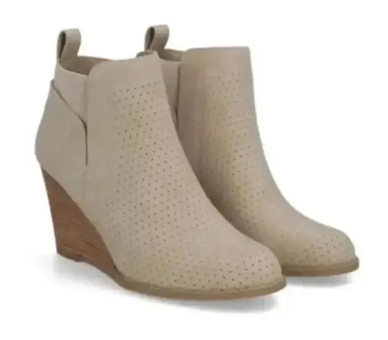 New DOLCE VITA Gerdie Vegan Leather Comfort Wedge Bootie Beige Winter Boot 9 Tan