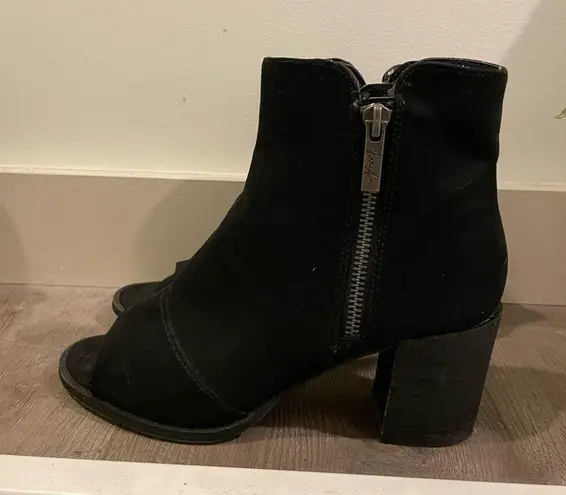 Mari A Black Suede Open Toe Zipper Ankle Booties Size 7.5
