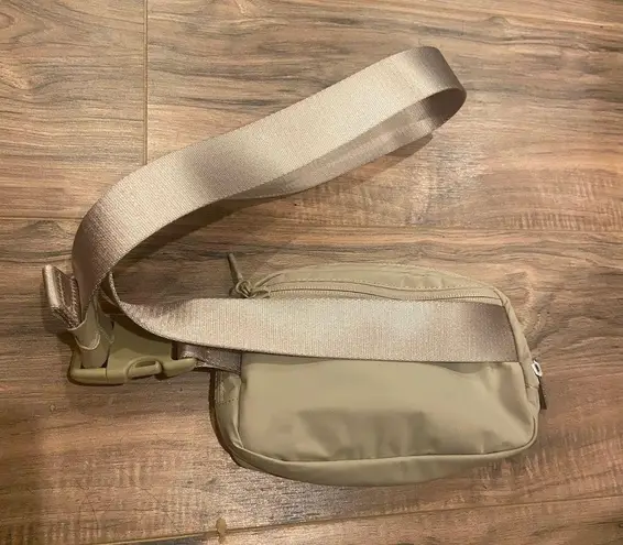 Lululemon Trench 1L Belt Bag -  Belt Bag