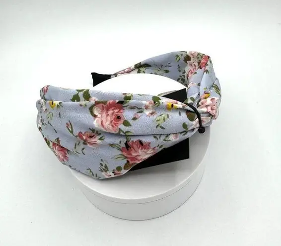 I.n.c. International Concepts Floral Twist Headband in Lt Blue MSRP $25 NWT