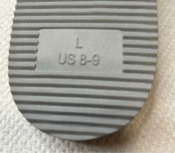 Knotted Pillow Insole Slides Size undefined