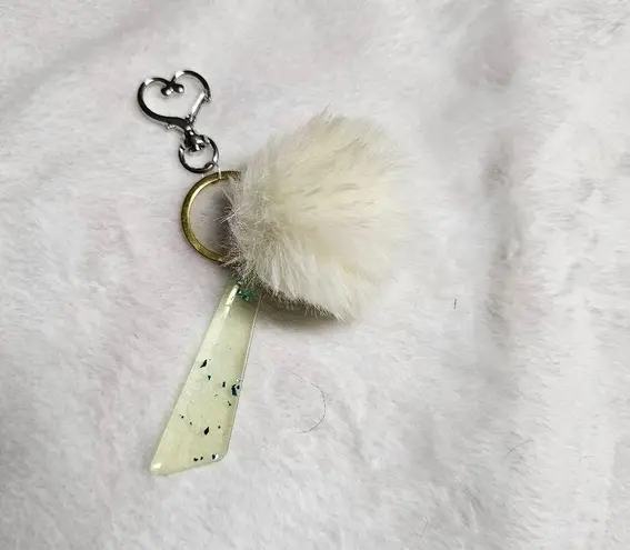 Beautiful Beacons Sparkly Green Resin Dangle and White Fluff Heart Purse Charm - Image 2