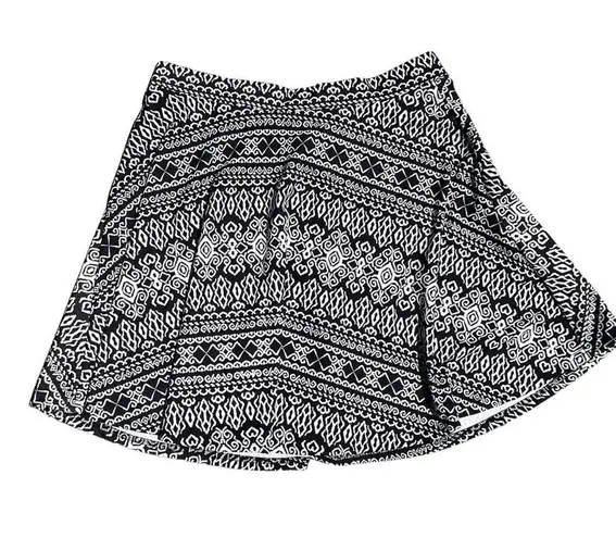 American Rag  Cie Black White Geometric Polyester Mini Skater Skirt Women’s L