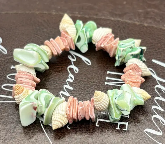 Handmade Vintage 2000s Pastel Shell Bracelet Beachy Stretch Y2K