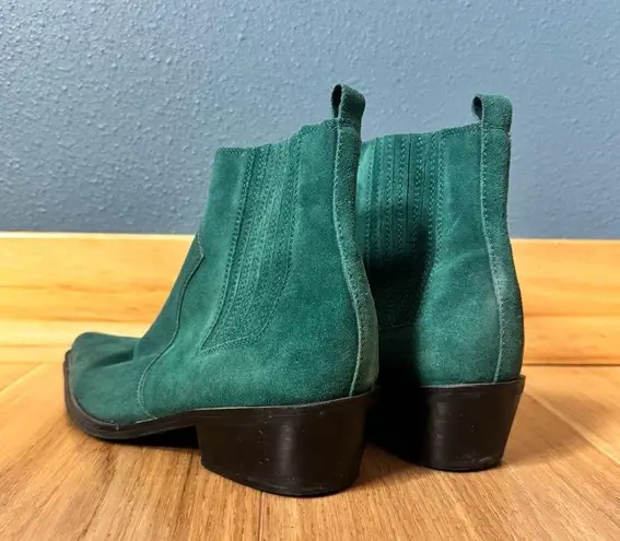 Calvin Klein Barbara Green Suede Western Booties size 9