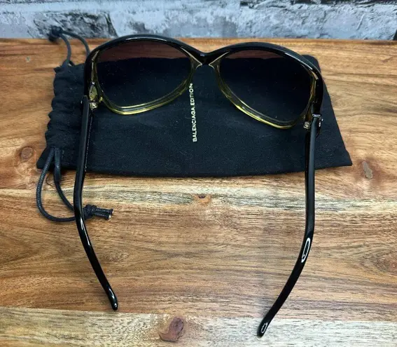 Balenciaga EUC Edition Sunglasses Hard Case Cloth & Bag Included O/S 125 OPTY