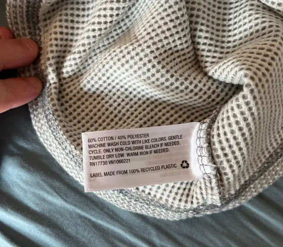 Goodfellow & Co Heather Grey Long Sleeve - Size M