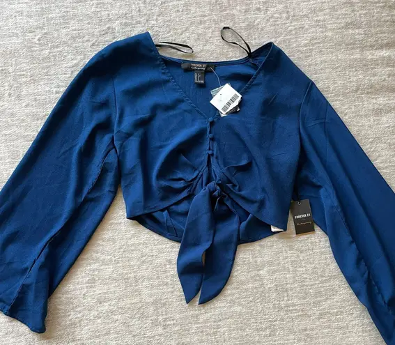 Forever 21 Blue longsleeve button down crop top  - Image 3