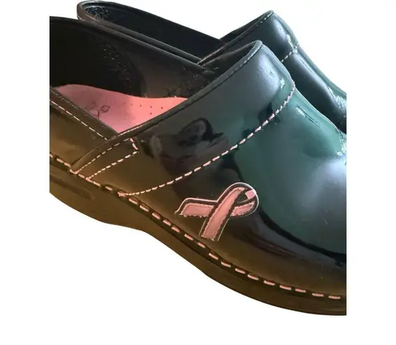 Dansko Black Patent Leather Nursing Clogs Womens Pink Breast Cancer Awareness Ri