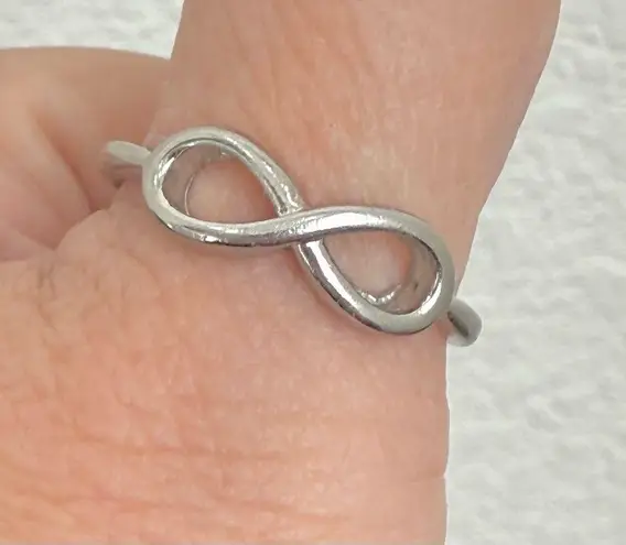 925 Sterling Silver Love Knot Infinity Ring Size 9.5