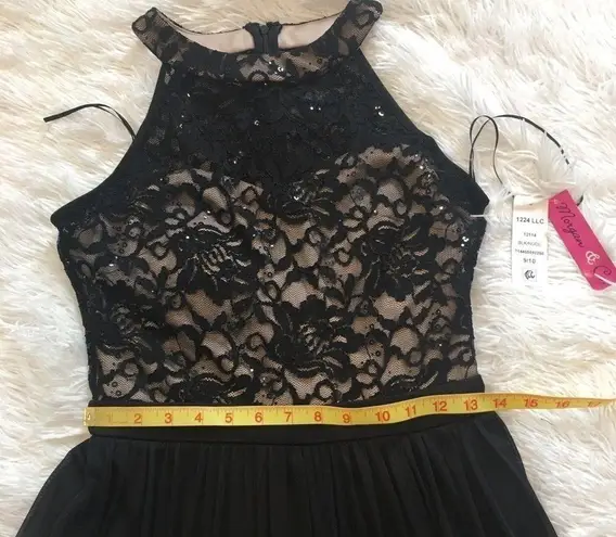 Morgan & Co . Black/Nude halter Skater dress size 9/10