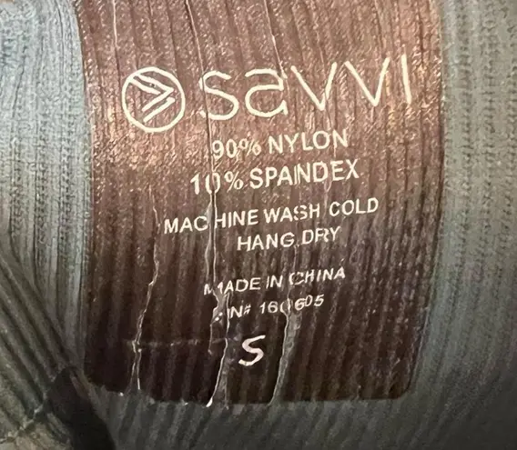 Savvi Ashtanga sage green textured leggings Size small