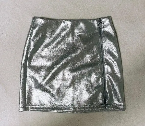 NWT Metallic Mini Skirt Silver