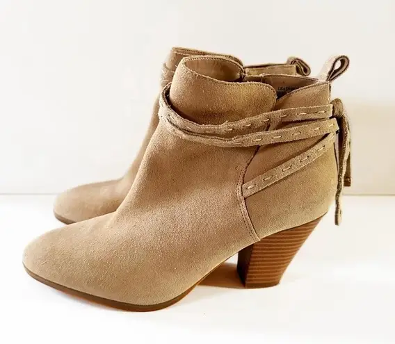 Violet & Red Jane Tan Suede Ankle Booties Women’s Size 8M